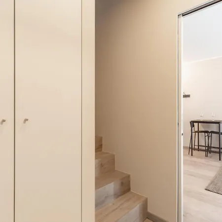 The Rent - Spacious In Paolo Sarpi Apartment *